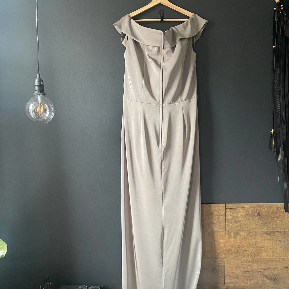 La Femme Surplice Off the Shoulder Column Gown NEW Sz 16 - Picture 9 of 15